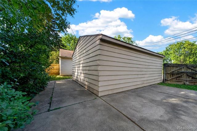 4128 Elmhurst Avenue, Royal Oak, MI 48073