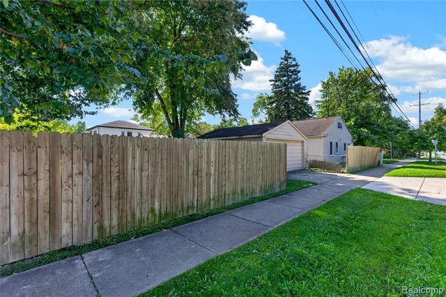 4128 Elmhurst Avenue, Royal Oak, MI 48073