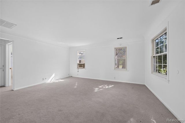 4128 Elmhurst Avenue, Royal Oak, MI 48073