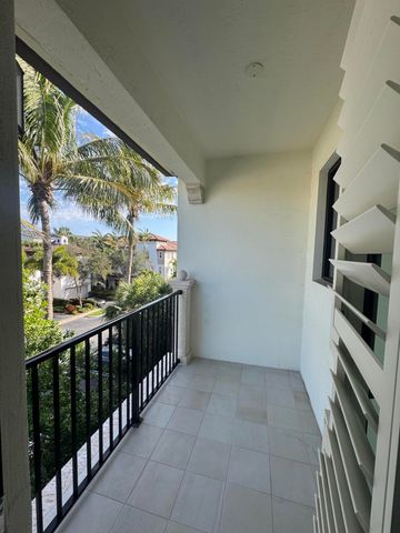 615 Windward Circle N, Boynton Beach, FL 33435