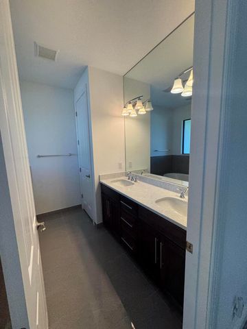 615 Windward Circle N, Boynton Beach, FL 33435