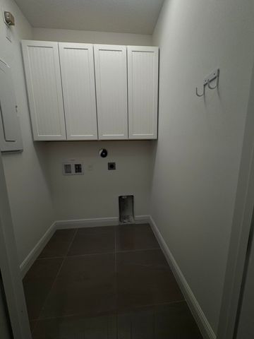 615 Windward Circle N, Boynton Beach, FL 33435