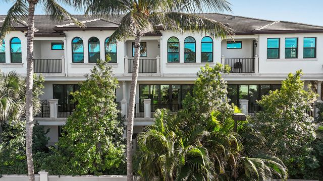 615 Windward Circle N, Boynton Beach, FL 33435