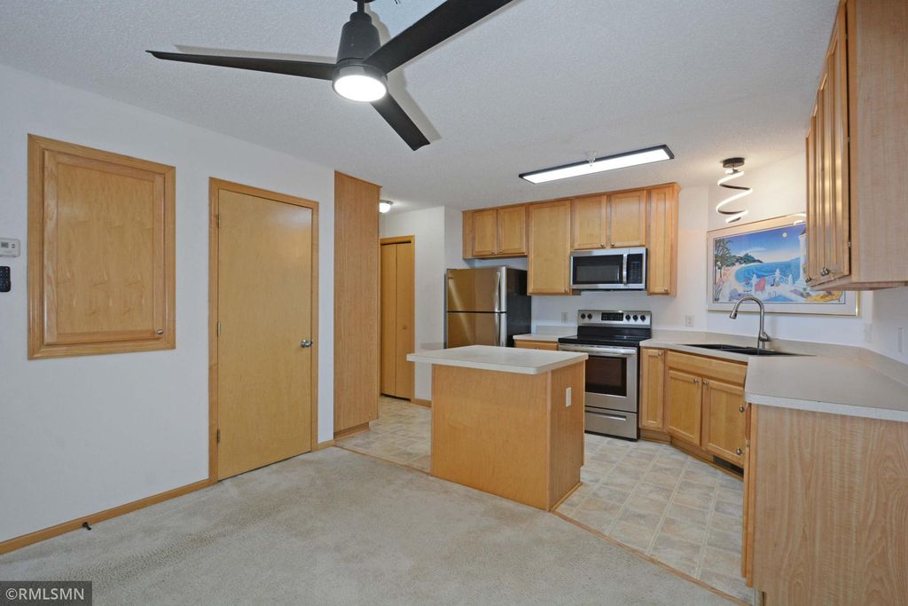 17565 69th Place N, Maple Grove, MN 55311 — photo 2