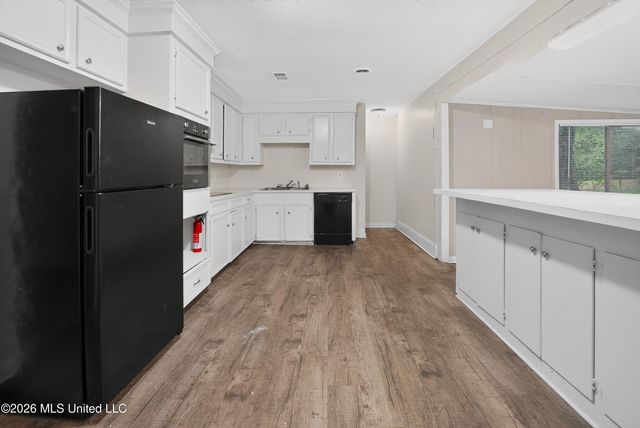 1755 Woody Drive, Jackson, MS 39212
