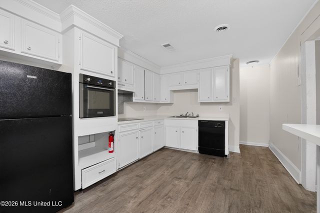 1755 Woody Drive, Jackson, MS 39212