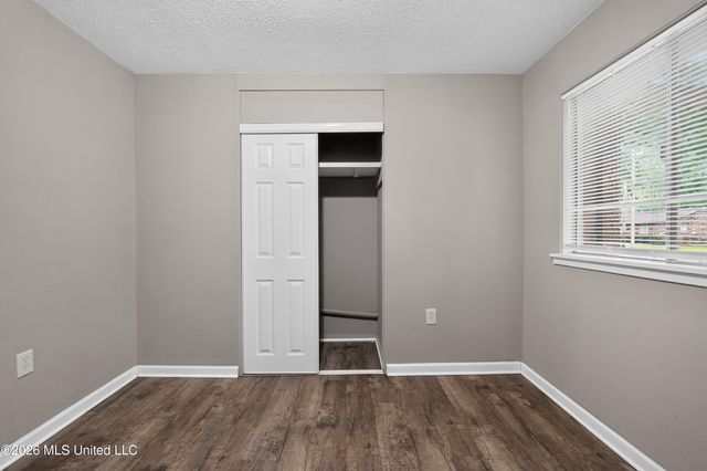 1755 Woody Drive, Jackson, MS 39212