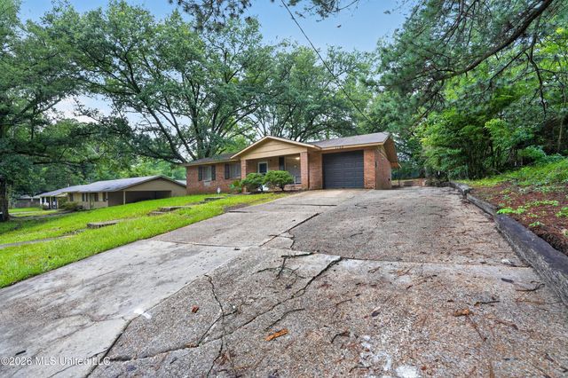 1755 Woody Drive, Jackson, MS 39212