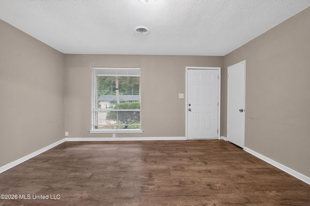 1755 Woody Drive, Jackson, MS 39212