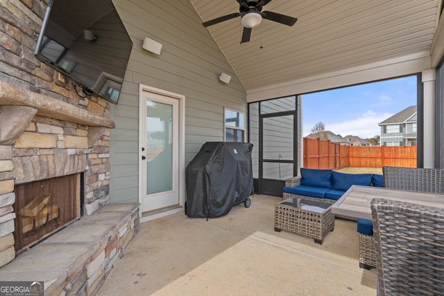 2 Pearl Moss Lane, Kathleen, GA 31047