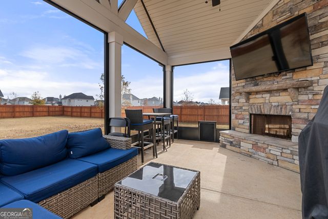 2 Pearl Moss Lane, Kathleen, GA 31047