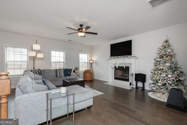 2 Pearl Moss Lane, Kathleen, GA 31047