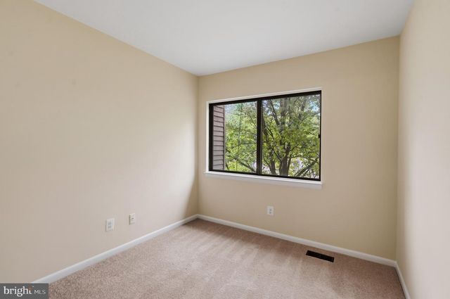 8131 BIRD LN, Greenbelt, MD 20770