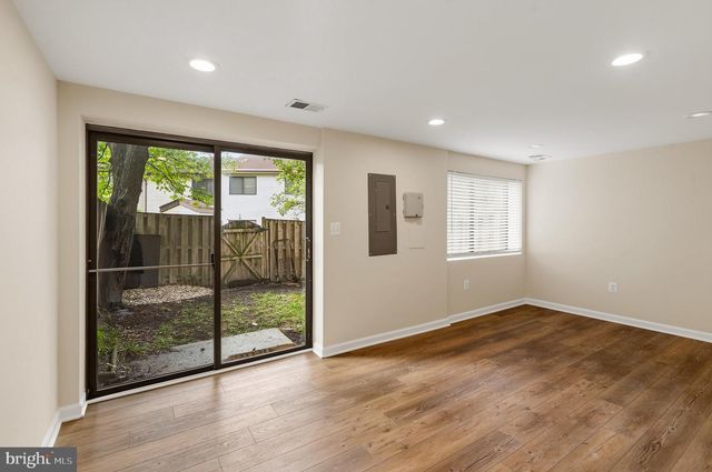 8131 BIRD LN, Greenbelt, MD 20770