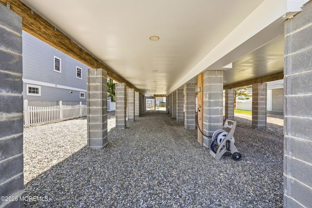 622 E Longport Avenue, Ocean Gate, NJ 08740