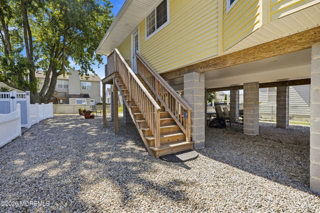 622 E Longport Avenue, Ocean Gate, NJ 08740