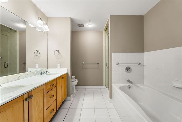 88 Wharf Street 607, Milton, MA 02186