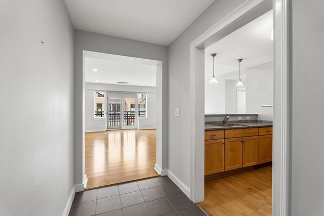 88 Wharf Street 607, Milton, MA 02186