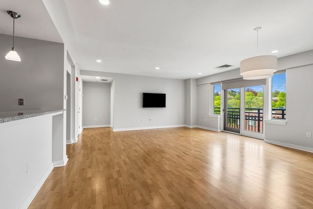 88 Wharf Street 607, Milton, MA 02186