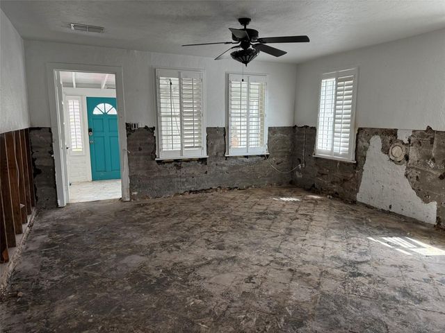 117 12TH AVENUE, Indian Rocks Beach, FL 33785