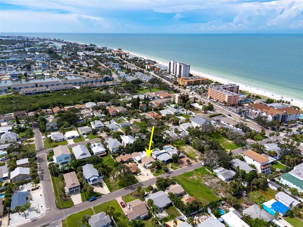 117 12TH AVENUE, Indian Rocks Beach, FL 33785
