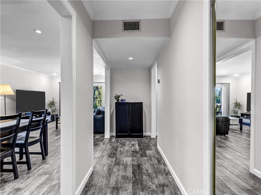 500 Jackson Place 302, Glendale, CA 91206 — photo 3