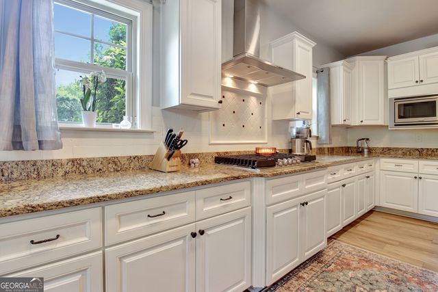 100 Woodcanoe Court, Peachtree City, GA 30269