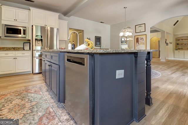 100 Woodcanoe Court, Peachtree City, GA 30269