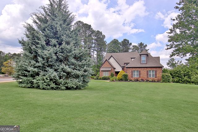 100 Woodcanoe Court, Peachtree City, GA 30269