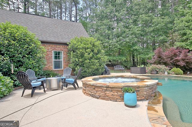 100 Woodcanoe Court, Peachtree City, GA 30269