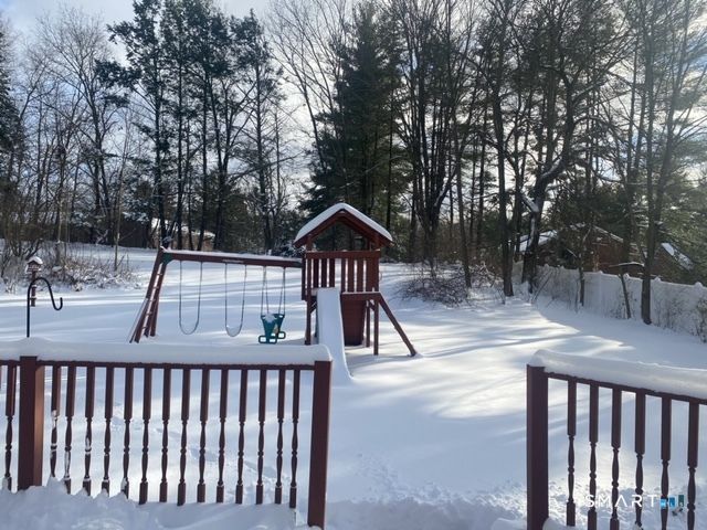 300 Charter Oak Street, Manchester, CT 06040