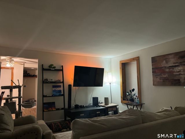 300 Charter Oak Street, Manchester, CT 06040