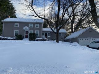300 Charter Oak Street, Manchester, CT 06040