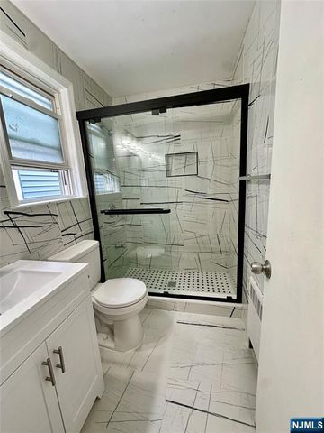 840 8th Street 2, Secaucus, NJ 07094