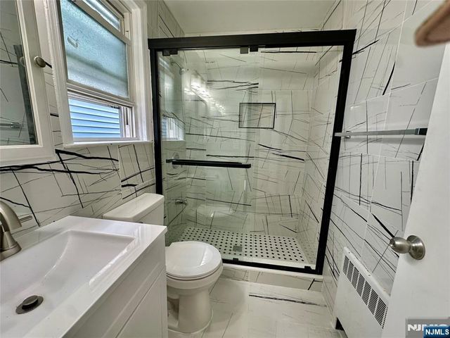 840 8th Street 2, Secaucus, NJ 07094