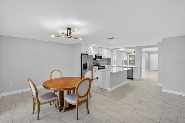 10830 LAKE SAINT CHARLES BOULEVARD, Riverview, FL 33578