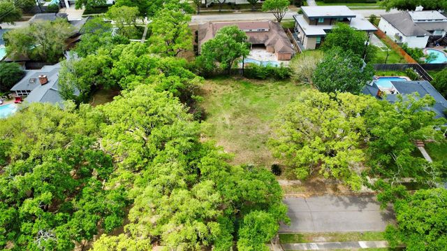 9410 Cranleigh Court, Houston, TX 77096