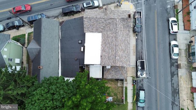 203 W KING ST, Chambersburg, PA 17201
