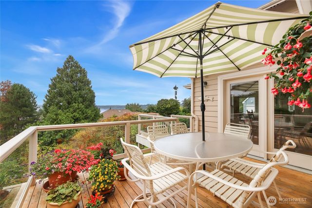 621 SW 295th Place, Federal Way, WA 98023