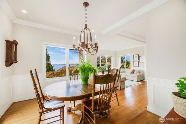 621 SW 295th Place, Federal Way, WA 98023