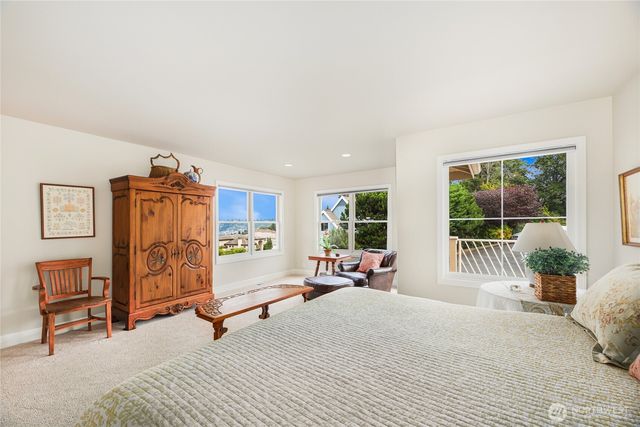 621 SW 295th Place, Federal Way, WA 98023