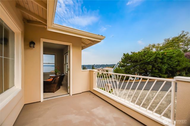 621 SW 295th Place, Federal Way, WA 98023