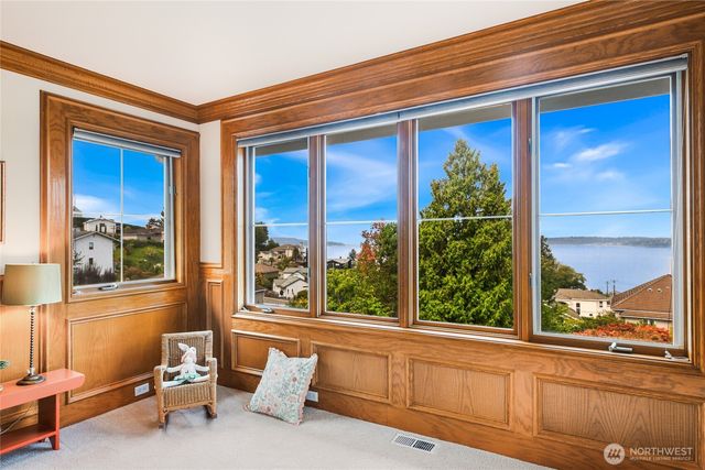 621 SW 295th Place, Federal Way, WA 98023