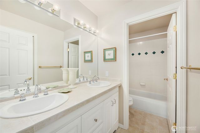 621 SW 295th Place, Federal Way, WA 98023