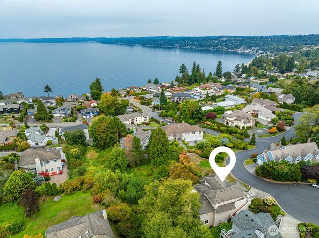 621 SW 295th Place, Federal Way, WA 98023