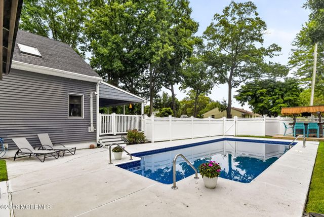 210 Robbins Road, Neptune Township, NJ 07753