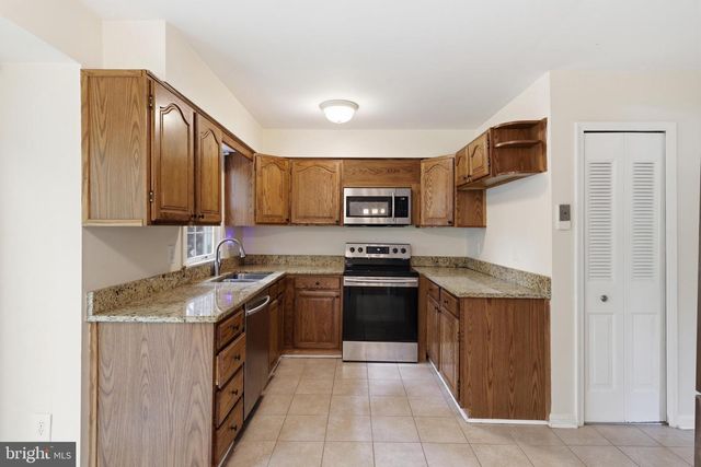 8747 ARLEY DR, Springfield, VA 22153