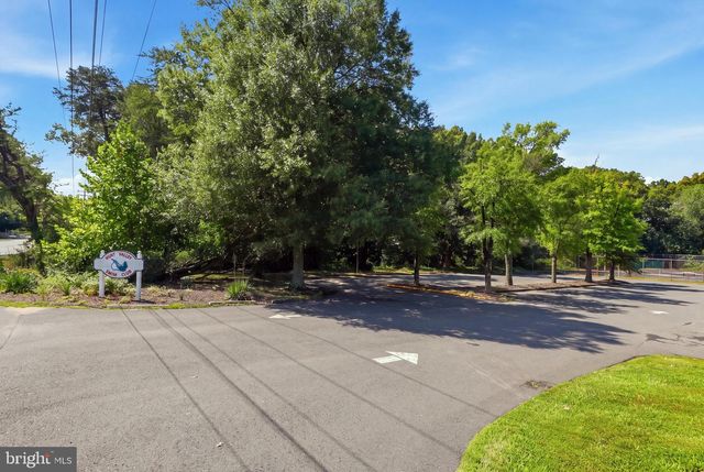 8747 ARLEY DR, Springfield, VA 22153