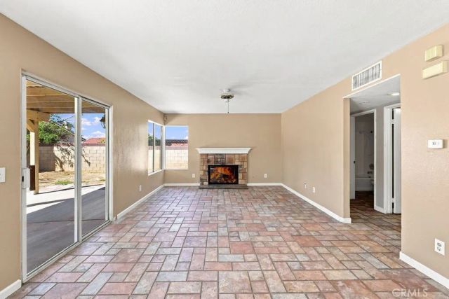 38841 Dianron, Palmdale, CA 93551