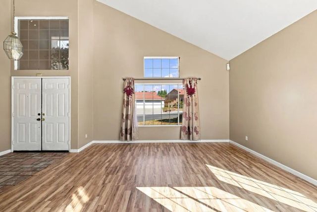 38841 Dianron, Palmdale, CA 93551